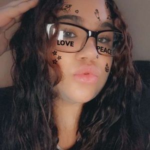 Meet your Posher, Kaitlin